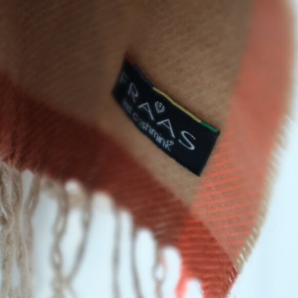 FRAAS scarf with fringe - Picture 2 of 3